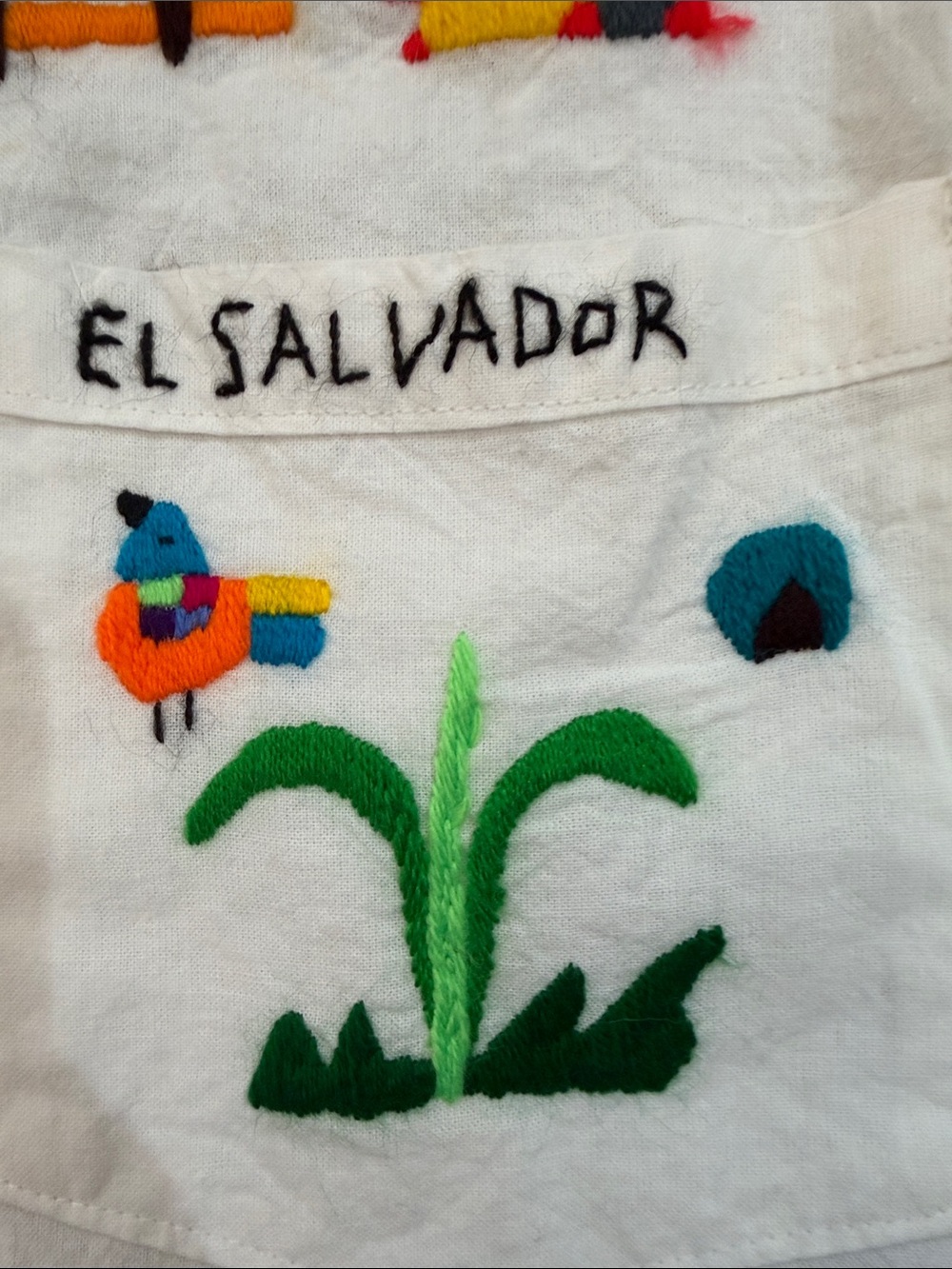 ARTISAN El Salvador Embroidered Floral Top Boho Chic Heritage folk Large - Picture 3 of 13